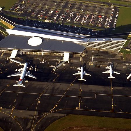 Ibis Budget Lille Lesquin Aeroport Eksteriør billede